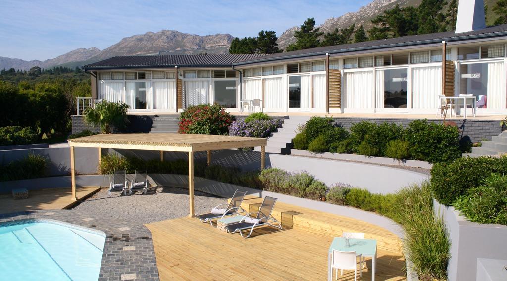 Colourful Manor Guesthouse Cape Town Exterior photo