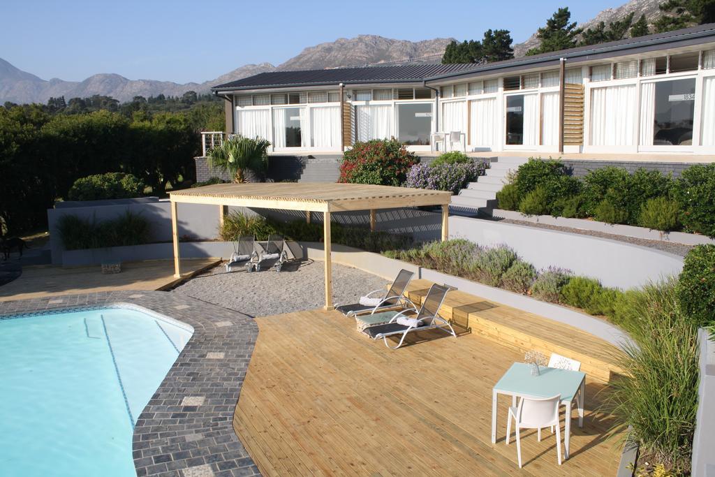 Colourful Manor Guesthouse Cape Town Exterior photo